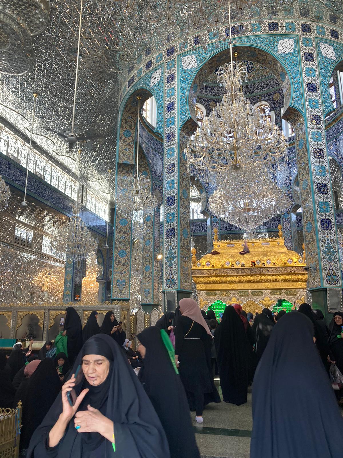 Intérieur du sanctuaire de Sayyida Ruqayya à Damas